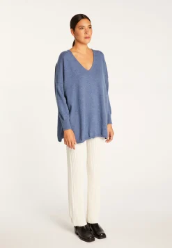 Montagut Les Incontournables-Pull col V oversize en cachemire - Apolline 95-Bleu denim