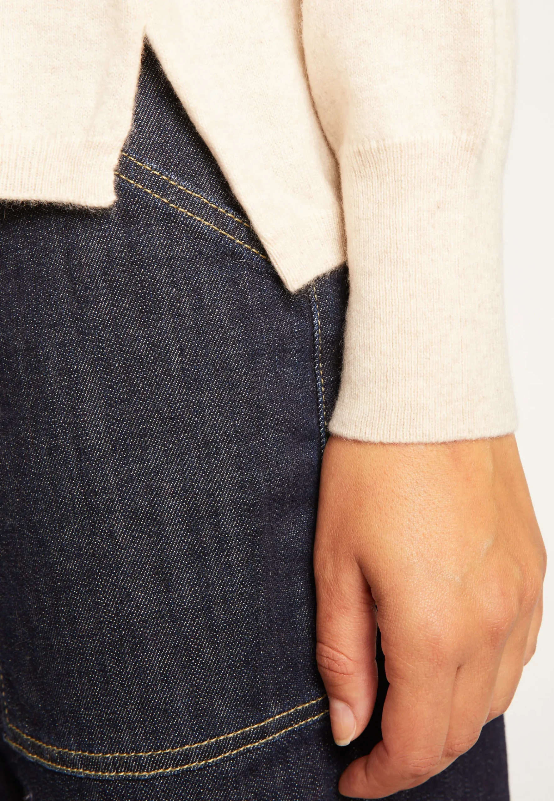 Montagut Les Incontournables-Pull court en cachemire - Alex 13-Beige moyen