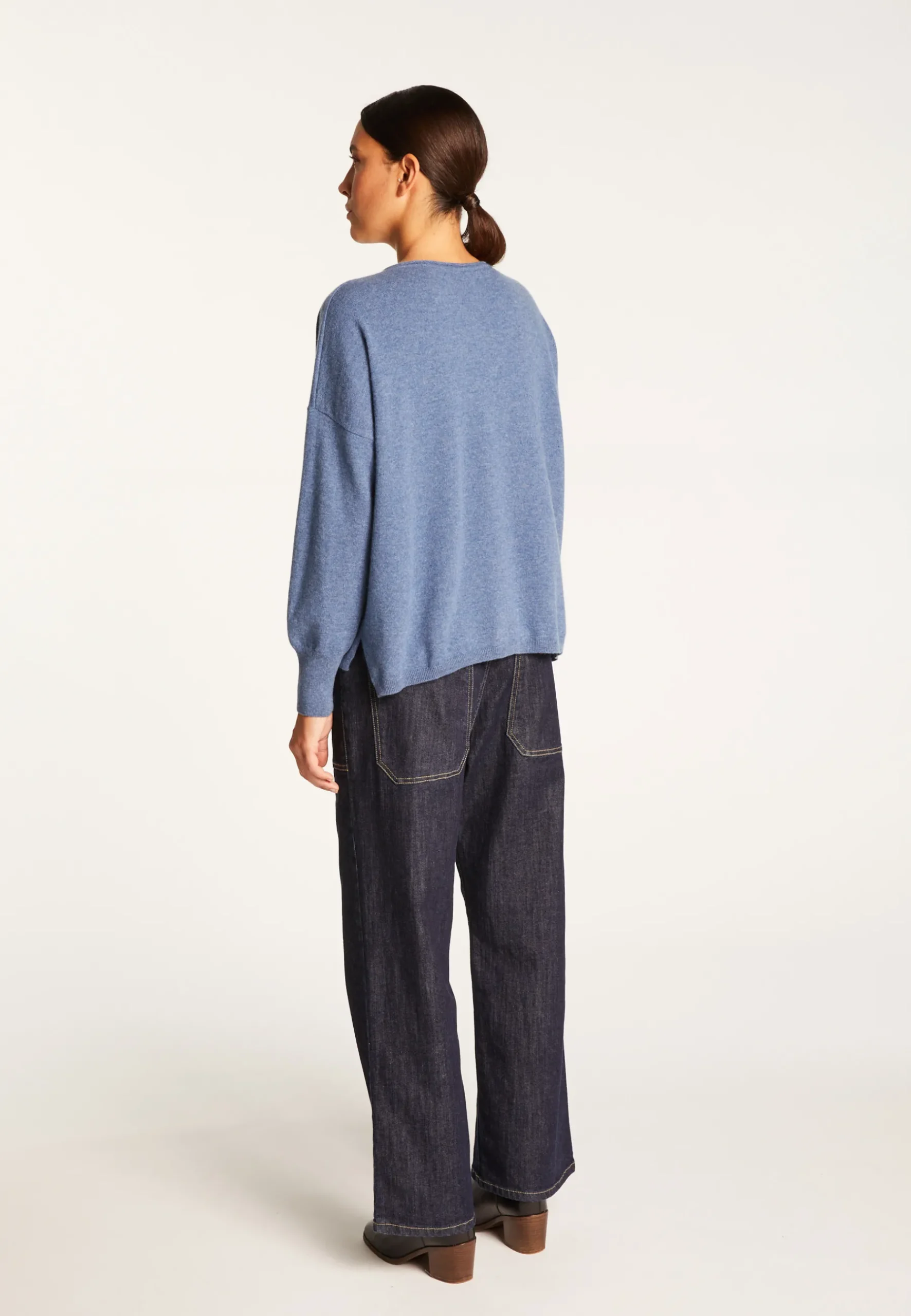 Montagut Les Incontournables-Pull court en cachemire - Alex 95-Bleu denim