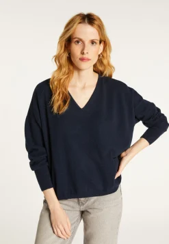 Montagut Les Incontournables-Pull court en cachemire avec poche - Balba 05-Bleu marine