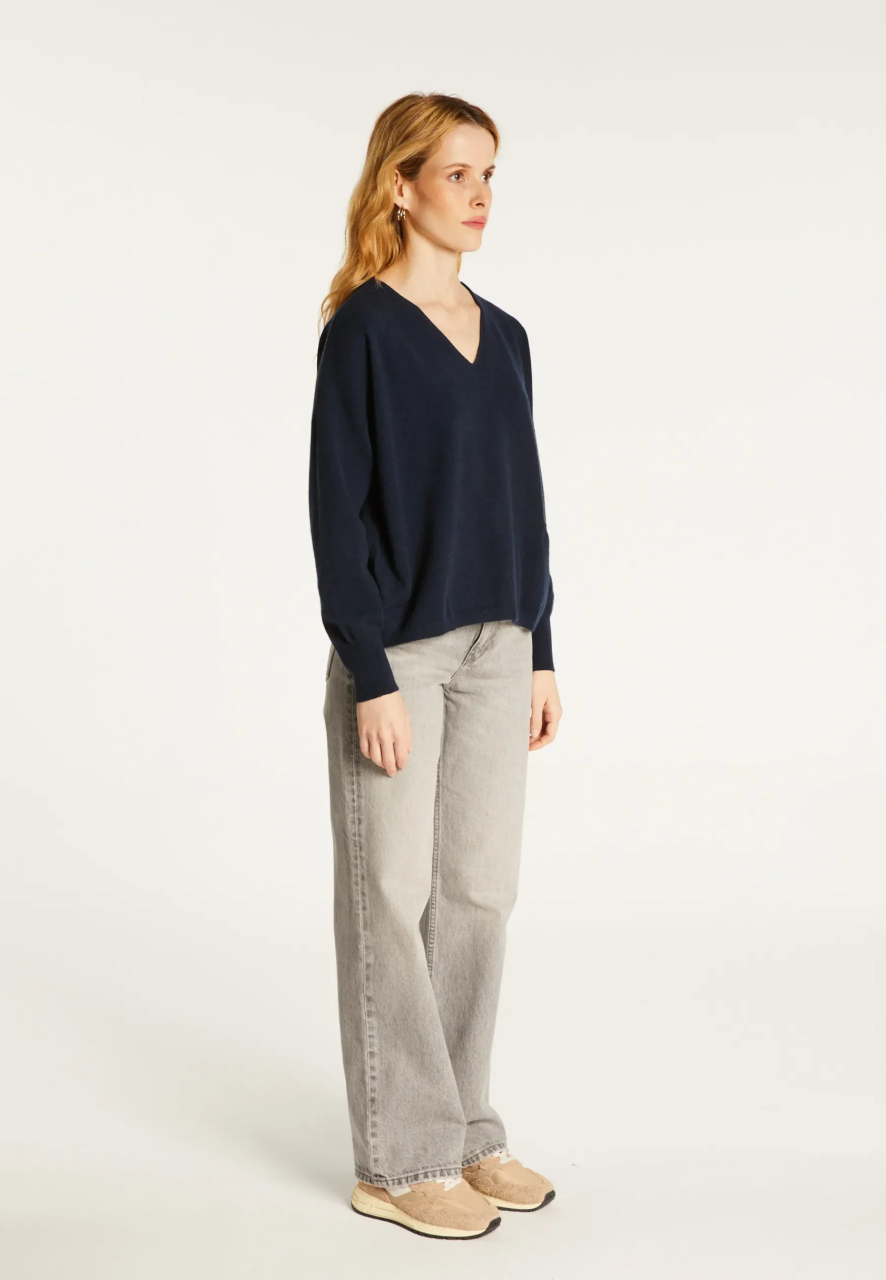 Montagut Les Incontournables-Pull court en cachemire avec poche - Balba 05-Bleu marine
