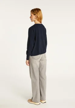 Montagut Les Incontournables-Pull court en cachemire avec poche - Balba 05-Bleu marine