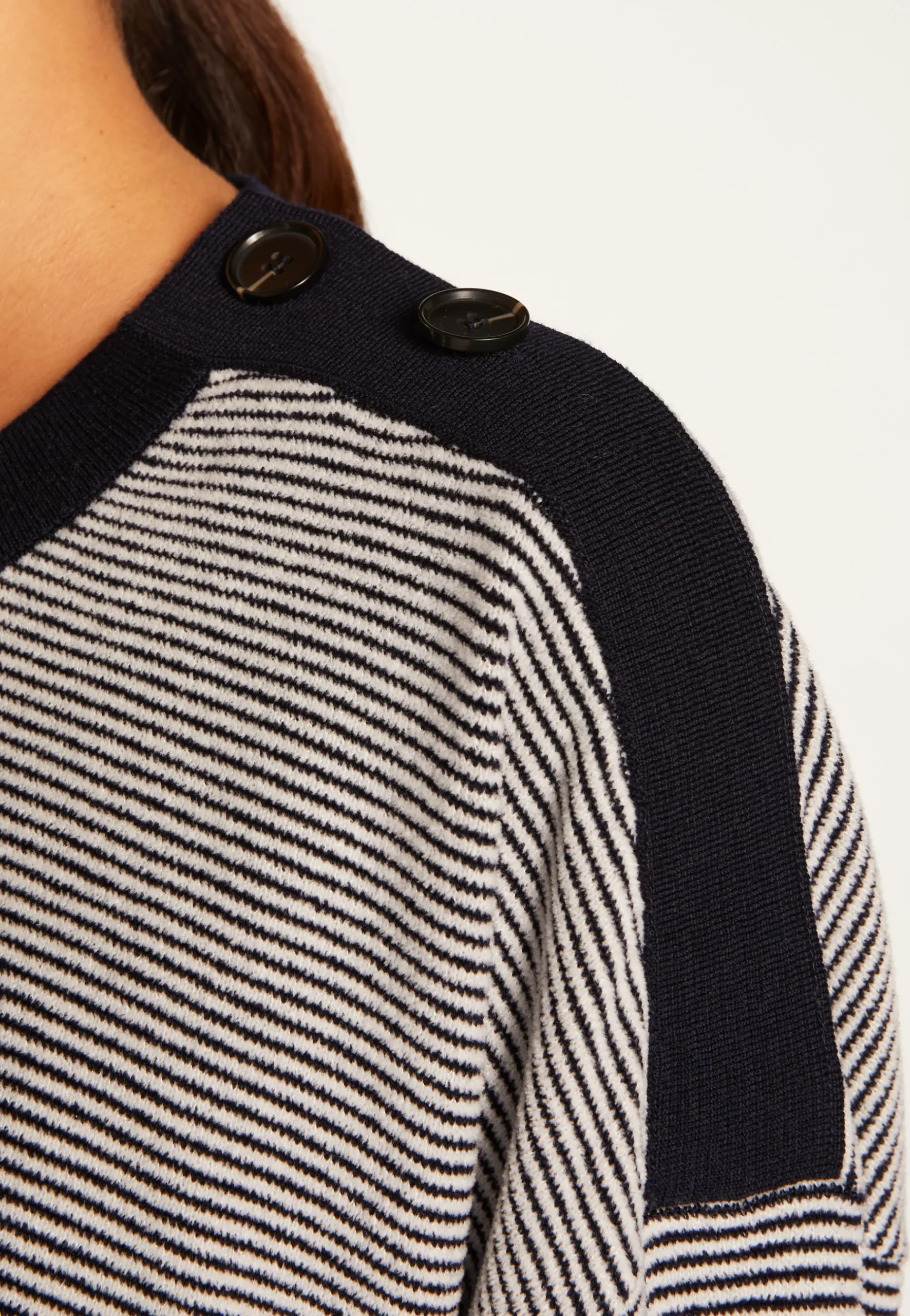 Montagut Pulls-Pull en laine et velours boutons épaules - Rochelle 05-Bleu marine
