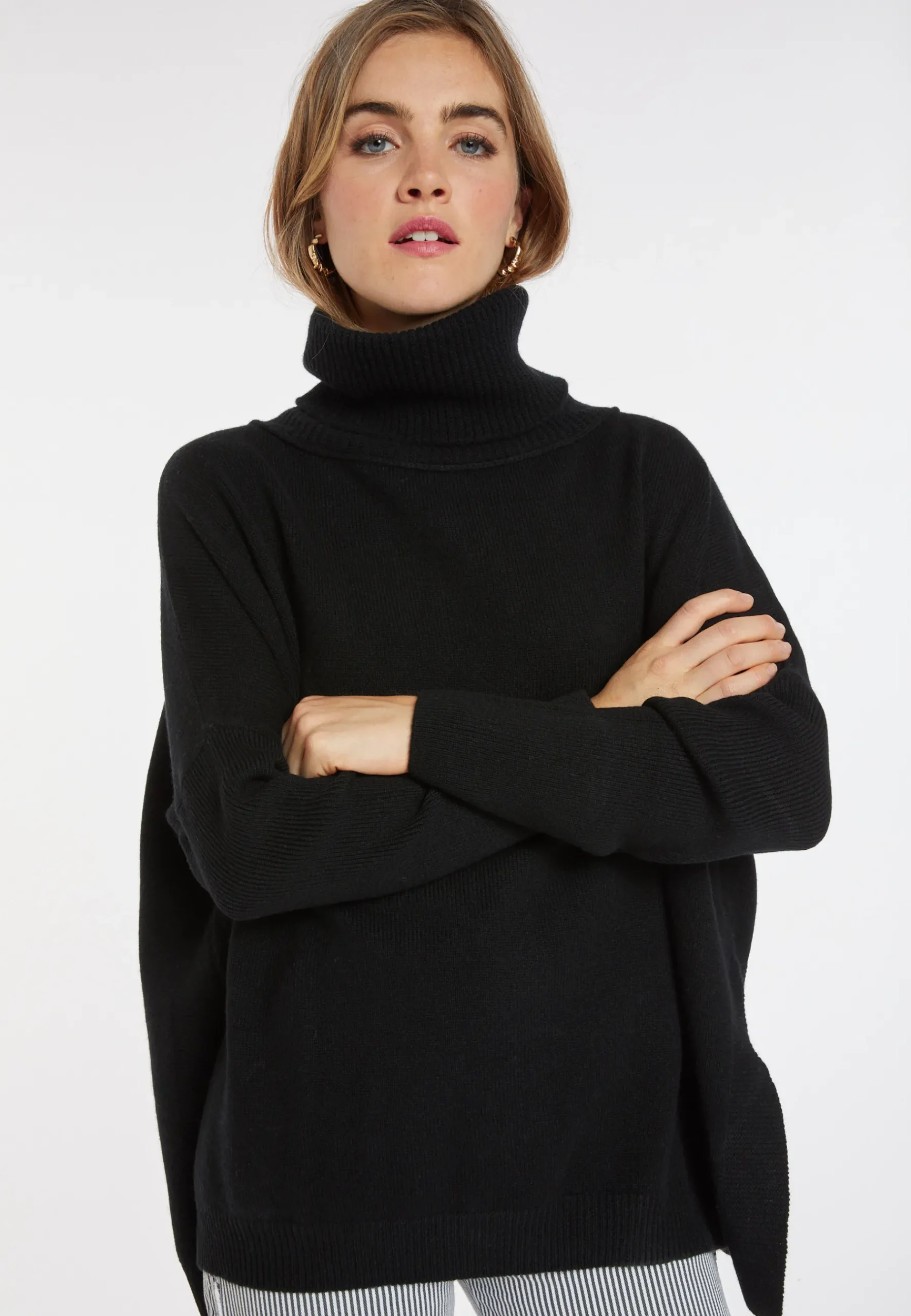 Montagut Les Incontournables-Pull oversize col roulé laine et cachemire - Clara 01-Noir