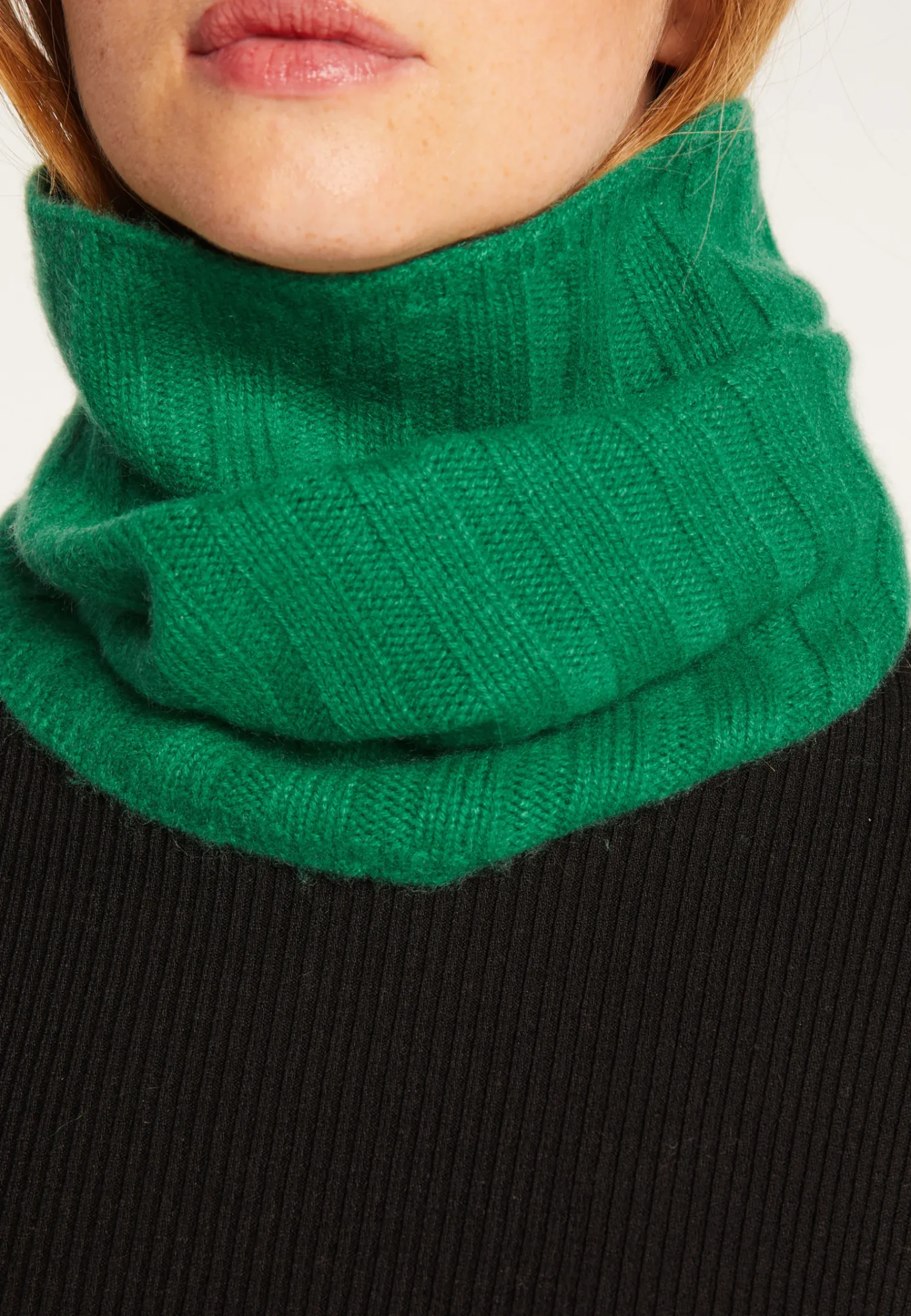Montagut Accessoires-Tour de cou unisexe en cachemire - Lisa 22-Vert moyen