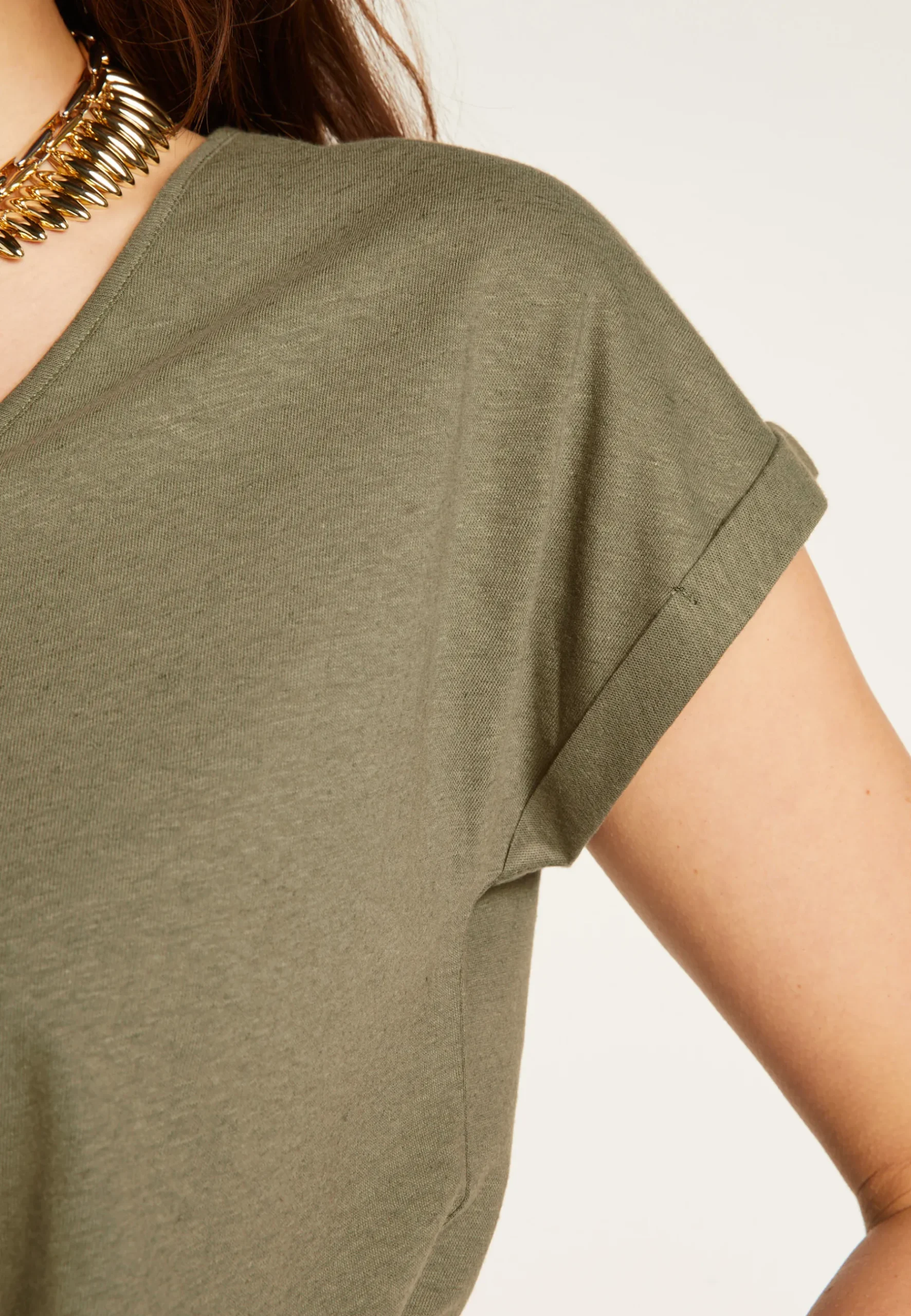 Montagut T-Shirts Et Débardeurs-T-shirt col V en coton - Dasha 83-Kaki