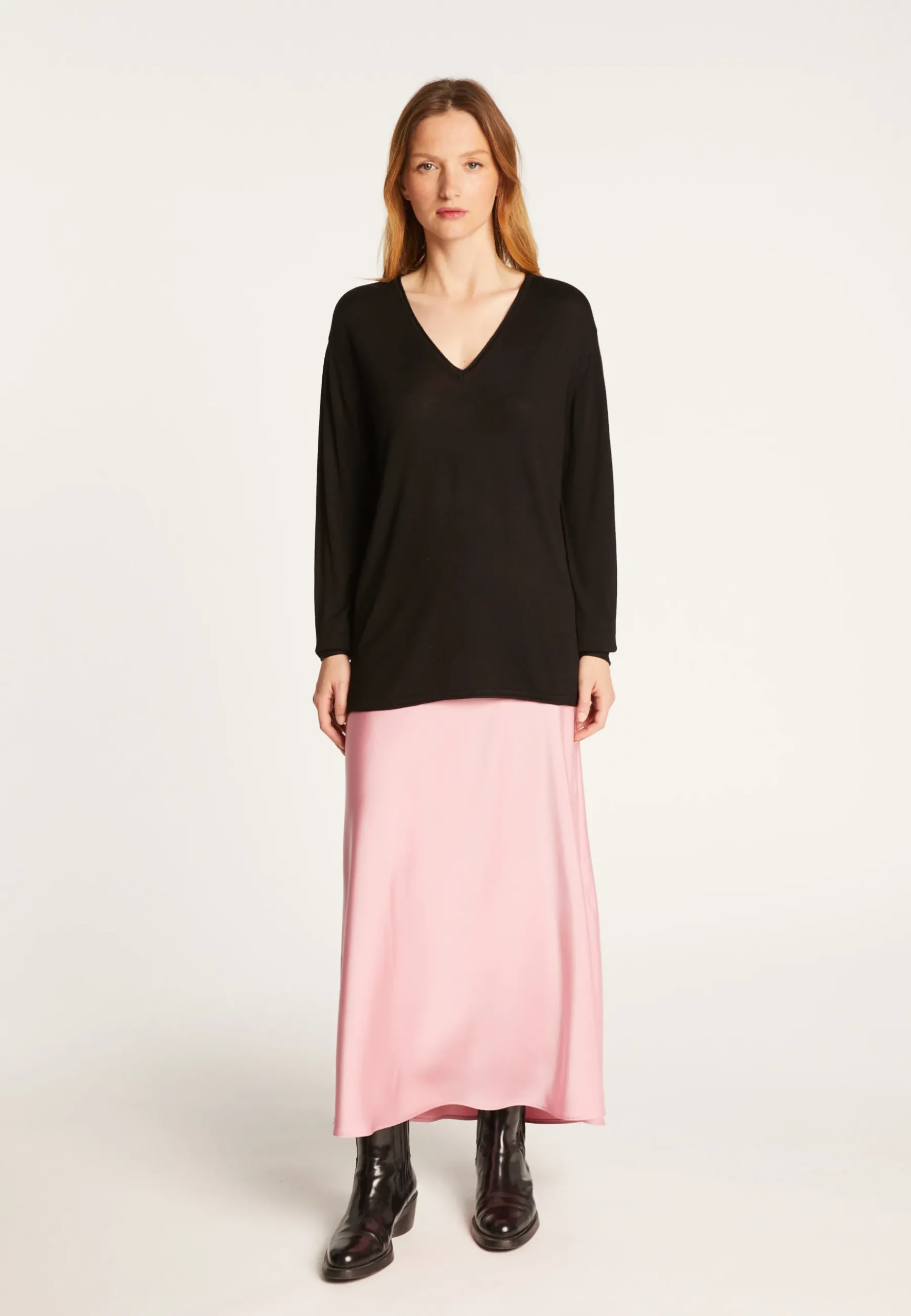 Montagut Les Incontournables-T-shirt col V en fibre de bambou cachemire - Aeline 01-Noir