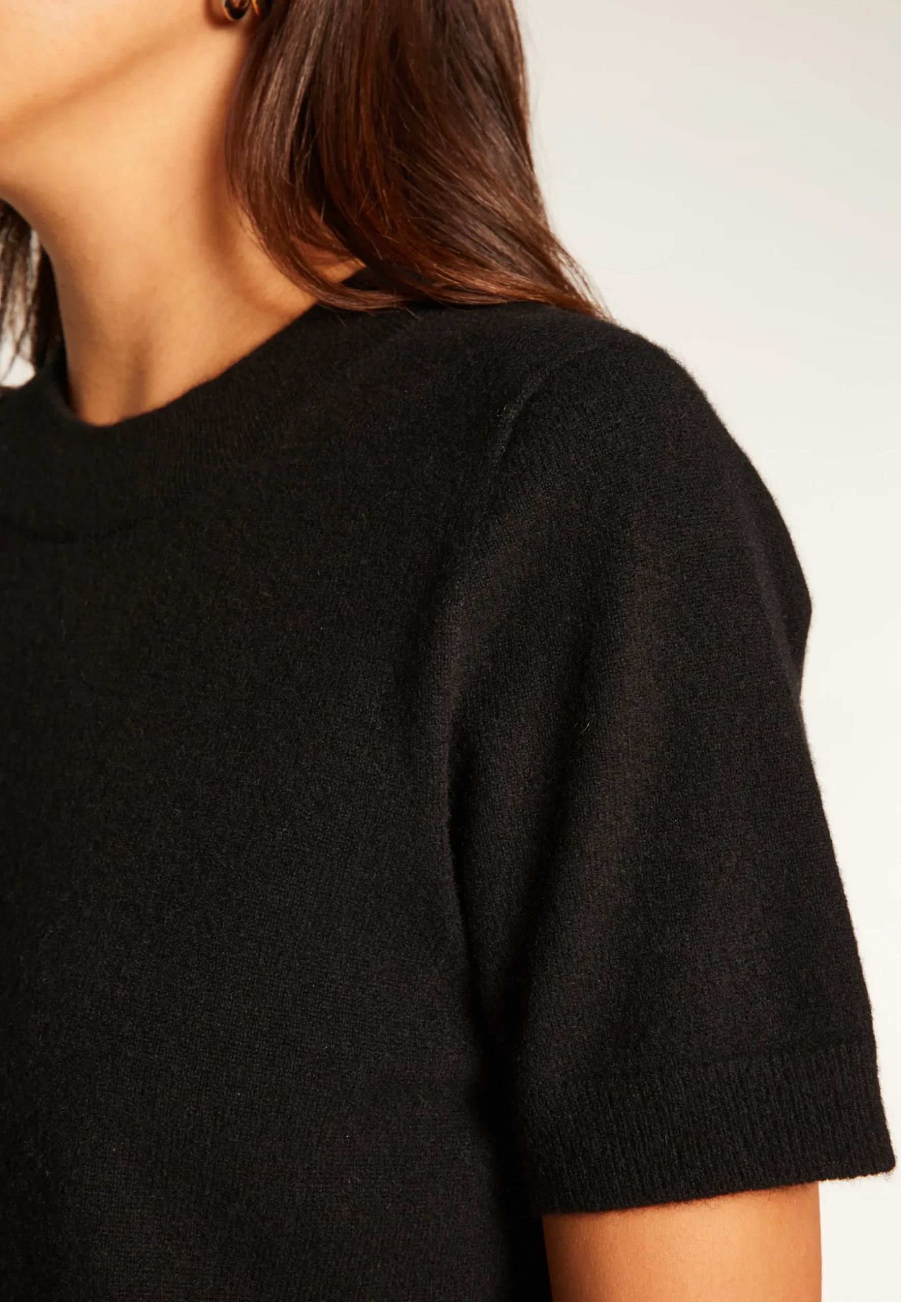 Montagut Les Incontournables-T-shirt en cachemire - Aubry 01-Noir
