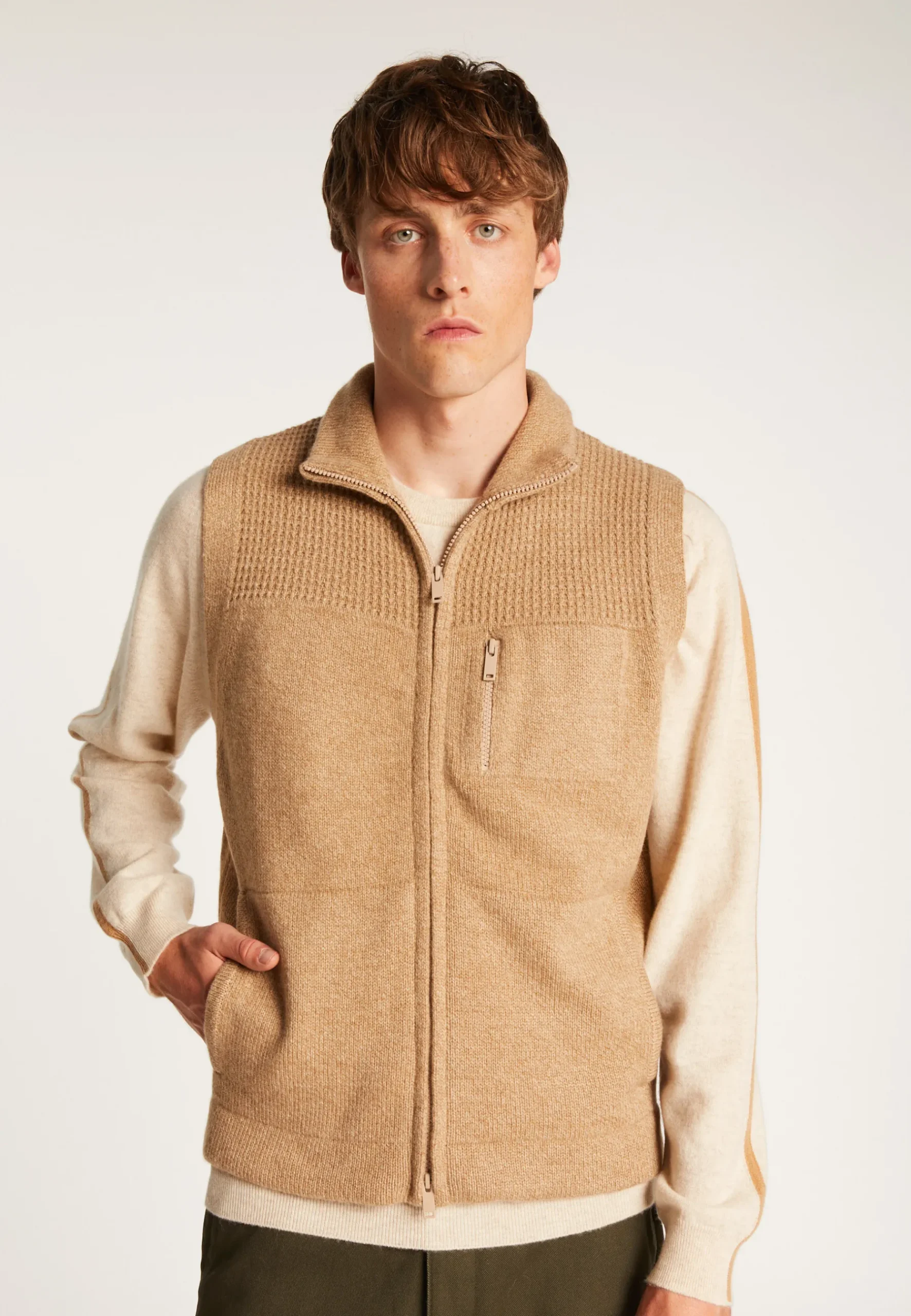 Montagut Vestes Et Cardigans-Veste sans manches en laine et cachemire - Thula 88-Camel