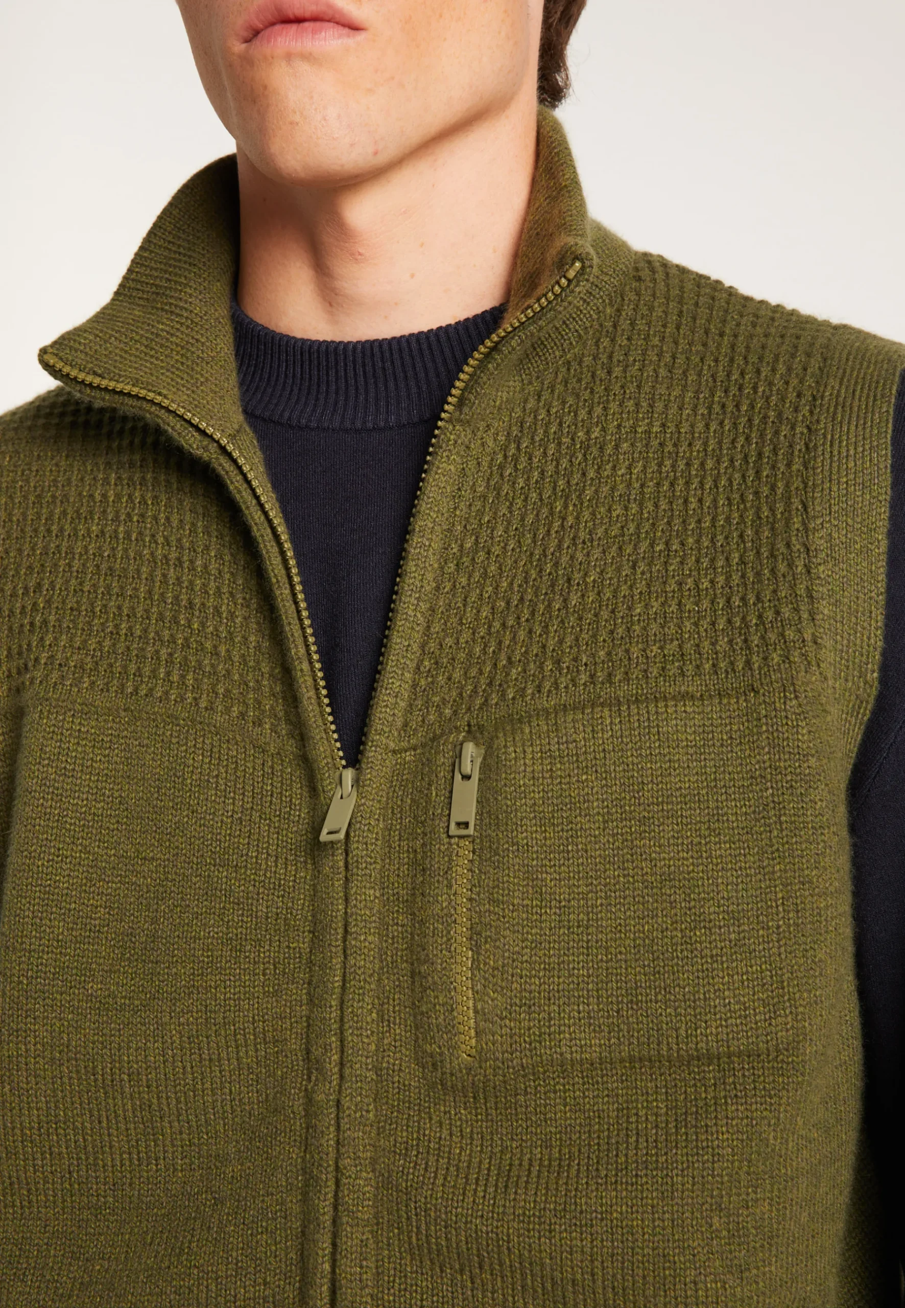 Montagut Vestes Et Cardigans-Veste sans manches en laine et cachemire - Thula 83-Kaki