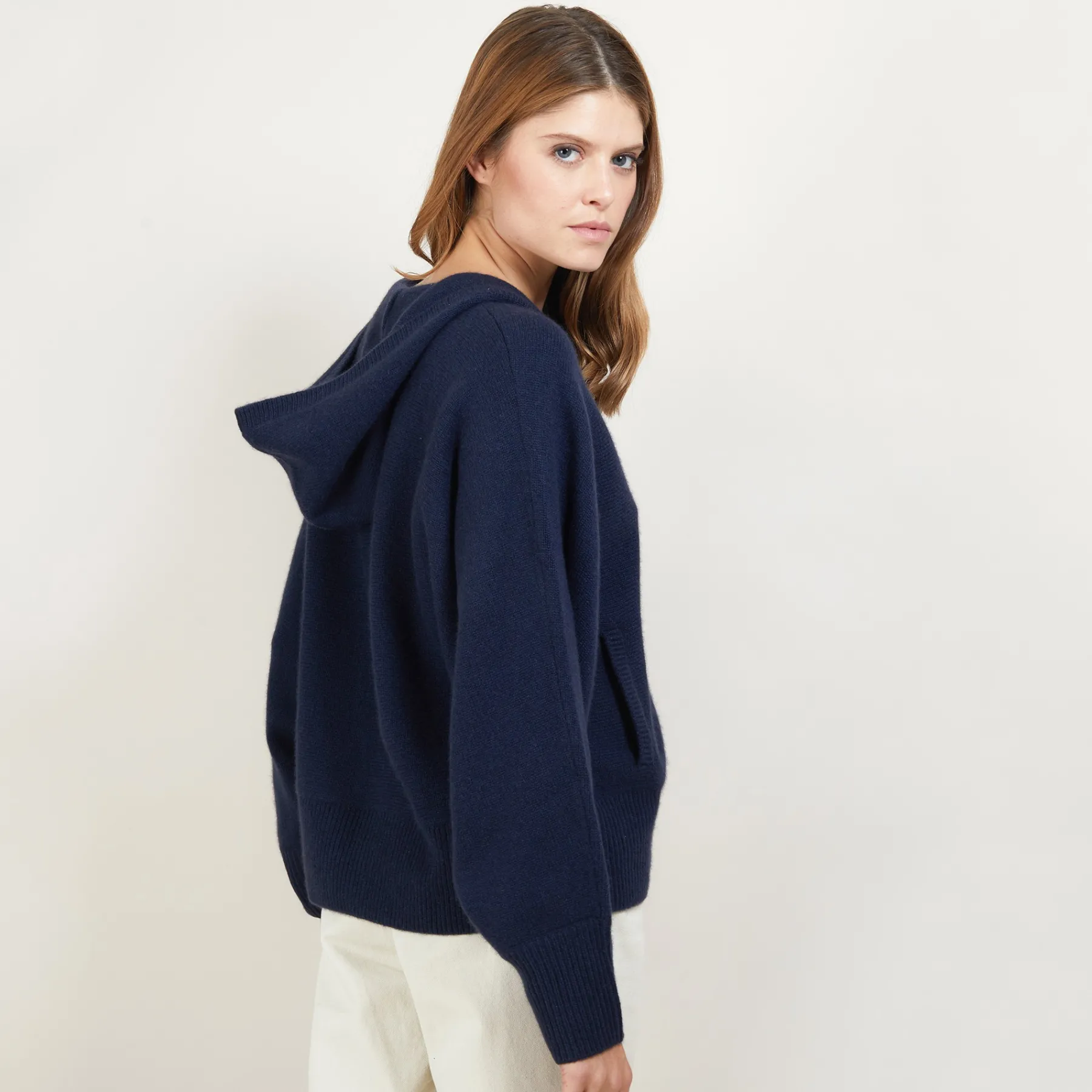 Montagut Les Incontournables | Vestes Et Cardigans-Veste zippée à capuche en cachemire - Gabien 05-Bleu marine